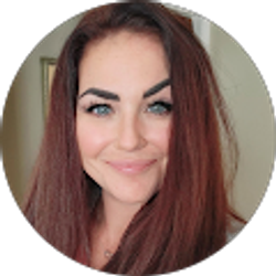 Profile photo of Danielle Shaffer