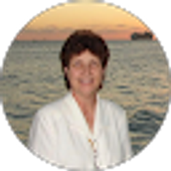Profile photo of Donna Ahlert