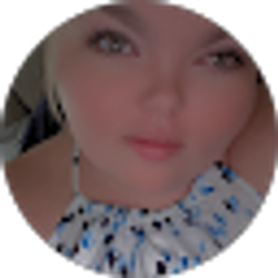 Profile photo of Lyndsey K
