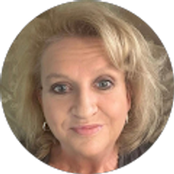 Profile photo of Stephanie Hayes