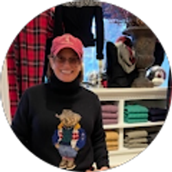 Profile photo of Stephanie Klein