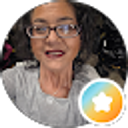 Profile photo of Alexandra Cuadro