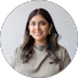 Profile photo of Valeria Allende