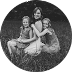 Profile photo of Leanne Mullins