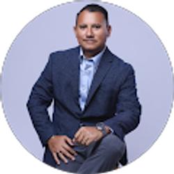 Profile photo of Roberto Lazcano