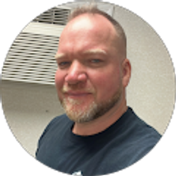 Profile photo of Dennis Luzynski