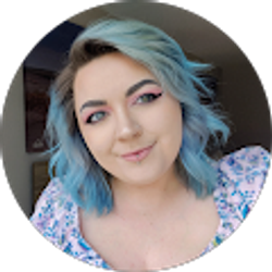 Profile photo of Lexie Gerou