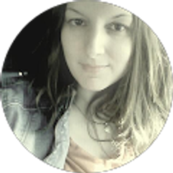 Profile photo of Laurie Anne