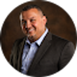 Profile photo of Hugo Carmona