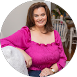 Profile photo of Suzie D'Alba