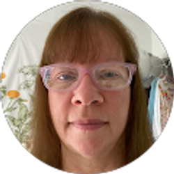 Profile photo of Julie Plutowski