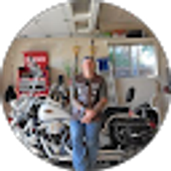 Profile photo of Warren Peterson