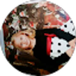 Profile photo of Jennifer Opiela