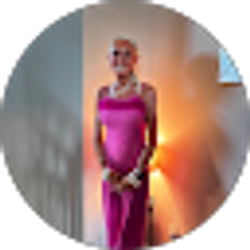 Profile photo of Jen Carlson