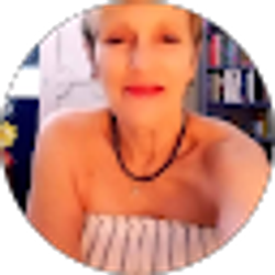Profile photo of Annette Fàir