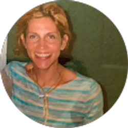 Profile photo of Cynthia Lynne