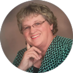 Profile photo of Lucinda Benoit