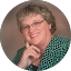 Profile photo of Lucinda Benoit