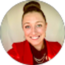 Profile photo of Lyna Auxier