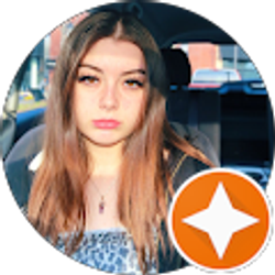 Profile photo of Holly Nicole