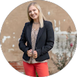 Profile photo of Alexis Thomas