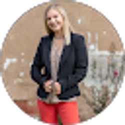 Profile photo of Alexis Thomas