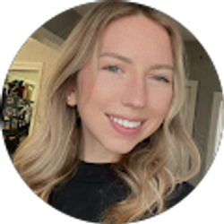 Profile photo of Ashley Frazier