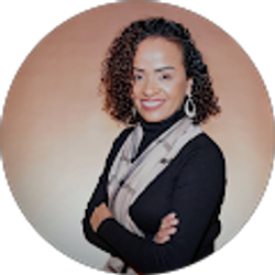 Profile photo of Debora Santos