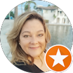 Profile photo of Dianne Taylor-Century 21 Beggins
