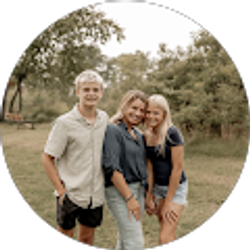 Profile photo of Danielle Snyder