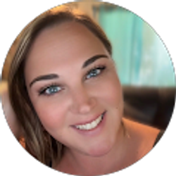 Profile photo of Chelsey Briggs