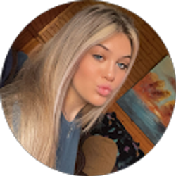 Profile photo of Brittany Flood