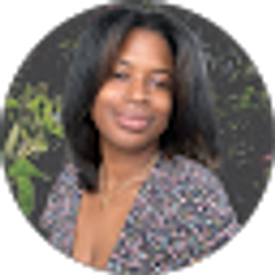 Profile photo of deidre rowe