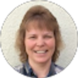 Profile photo of Shelley Deleeuw