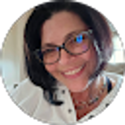 Profile photo of Alicia Quade