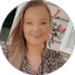 Profile photo of Lauren Higgins