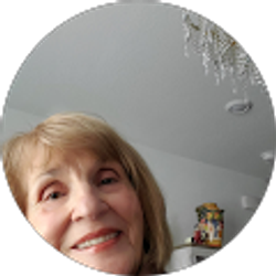 Profile photo of Shirley Santomaso