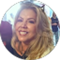 Profile photo of Elly Kyle
