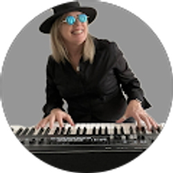 Profile photo of Eileen Meyer