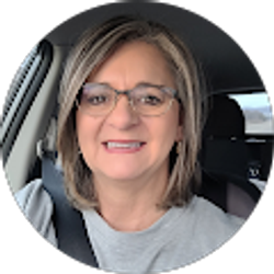 Profile photo of Karen Naillon