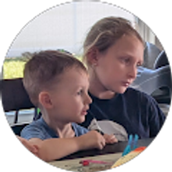 Profile photo of Stephanie Thompson