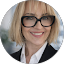 Profile photo of Lisa Powers