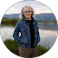 Profile photo of Julie Gordon