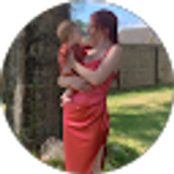 Profile photo of Paige Makenzie