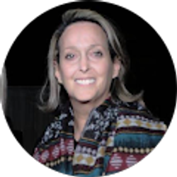 Profile photo of Suzanne Kramer