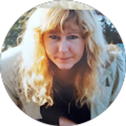 Profile photo of Eva Lukach