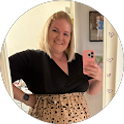 Profile photo of Courtnie Greenlese