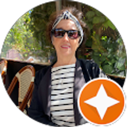 Profile photo of Dianne Clemente