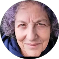 Profile photo of Ellen Leoflower325