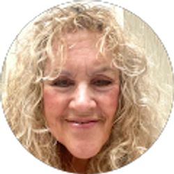 Profile photo of Nanci Crosbie